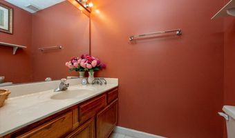 16108 ARROWROOT Ct, Bowie, MD 20716