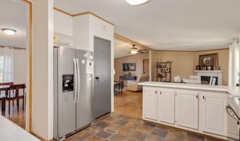1027 Anne Dr, Arnaudville, LA 70512