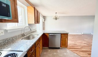 151 Shelter Rock Rd 17, Danbury, CT 06810