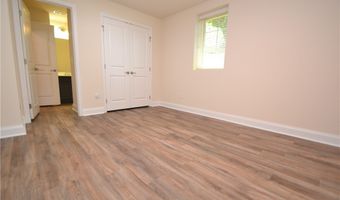 506 N Tunstall Ave, Apex, NC 27502