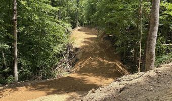 643 Pine Grove Rd, Beattyville, KY 41311