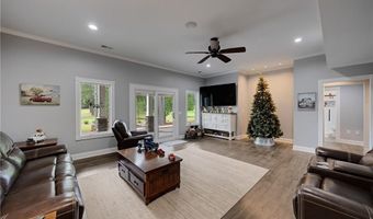 15 Greyrock, Adairsville, GA 30103