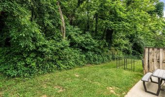 111 Emory Ct, Bardstown, KY 40004