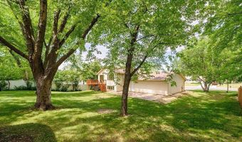 1088 Whitney Dr, Apple Valley, MN 55124
