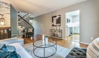 1040 Greenhills Dr, Ann Arbor, MI 48105