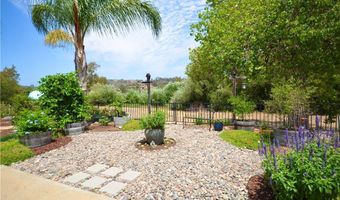 3404 Oak Cliff Dr 3, Fallbrook, CA 92028