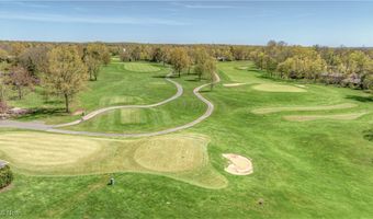 325 Inwood Trl, Aurora, OH 44202
