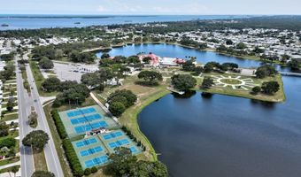 613 Papaya Cir, Barefoot Bay, FL 32976