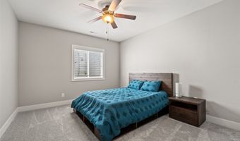 302 33rd St SE, Altoona, IA 50009