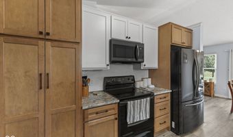 3020 Shadow Lake Dr, Indianapolis, IN 46217