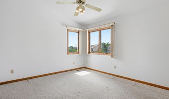 1657 Wake Robin Ct, Ann Arbor, MI 48103
