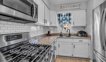 13 B Emerald Dr B, Barnegat, NJ 08005