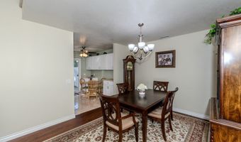 8437 E Amberwood St, Anaheim, CA 92808