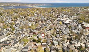 5 Division St, Newport, RI 02840