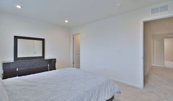 620 N Sullivan St, Addison, IL 60101