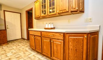 2107 SE Crystal Ave, Aberdeen, SD 57401