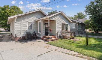 4518 Kingman Blvd, Des Moines, IA 50311
