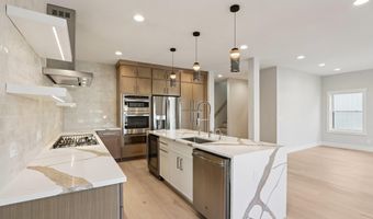 37 S Annapolis B Ave, Atlantic City, NJ 08401