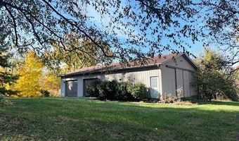 8619 N Fire Station Rd, Bloomfield, IN 47424
