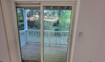 2 Oyster Bay Rd Apt D Rd 2D, Absecon, NJ 08201