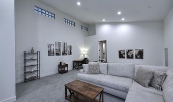 1 Easy St 17, Carefree, AZ 85377