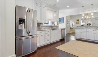 354 Main St, Bay St. Louis, MS 39520