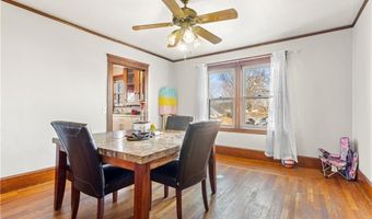 51 Oakland Ave, Cranston, RI 02910