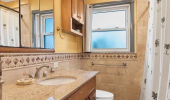 539 W Rose Ave, Addison, IL 60101