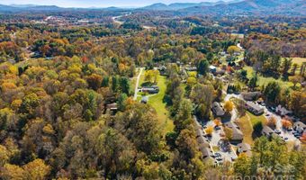 24 Ian River Dr, Asheville, NC 28806