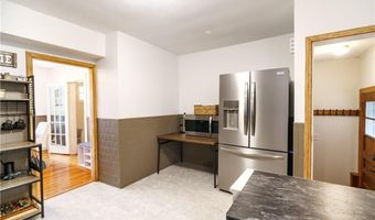 821 Post Rd, Warwick, RI 02888