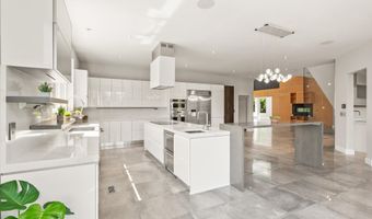 6600 RESERVES HILL Ct, Annandale, VA 22003