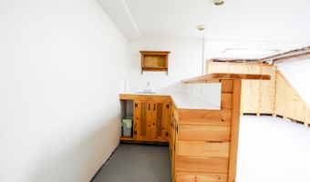 671 Essex St, Bangor, ME 04401