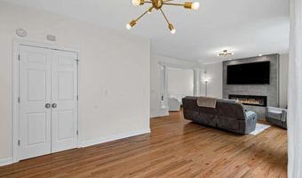 7260 Fawn Lake Dr, Alpharetta, GA 30005