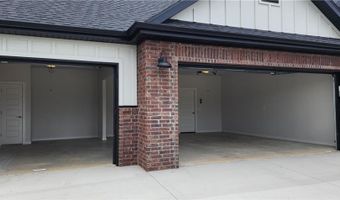 5301 SW Firethorn Ln, Bentonville, AR 72713