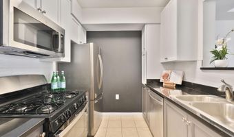 851 N GLEBE Rd 409, Arlington, VA 22203