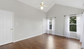 5402 S 12TH St S, Arlington, VA 22204