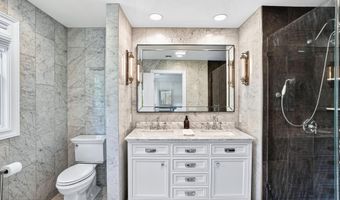 45 White Oak Ln, Aberdeen, NJ 07747