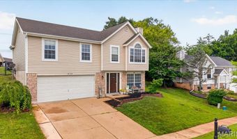 1873 Fox Pointe Dr, Arnold, MO 63010