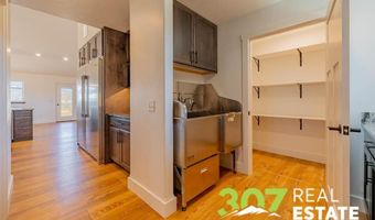 155 Road 20, Cody, WY 82414