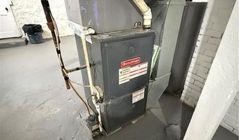 219 N 12th St, Atchison, KS 66002