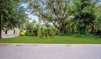 2 Creeks End Ln, Beaufort, SC 29902