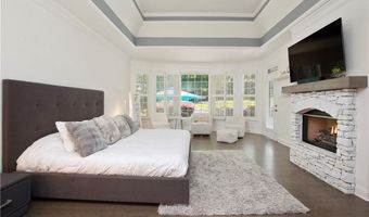 265 Oakhurst Leaf Dr, Alpharetta, GA 30004