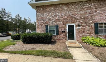 8766 WALUTES Cir D, Alexandria, VA 22309