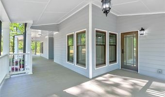 100 Little Rdg, Berkeley Lake, GA 30096