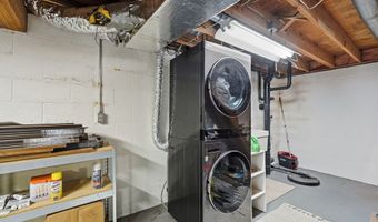 1362 Hillcrest Dr, Ashland, OH 44805