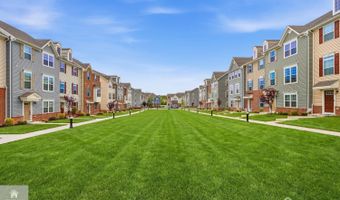 19 Kiln Dr 219, Aberdeen, NJ 07721