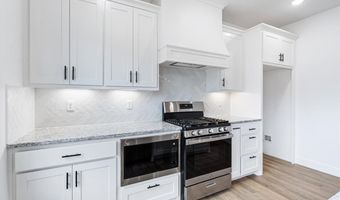 40 Hebrides Dr, Bella Vista, AR 72715