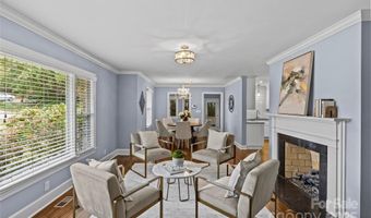 2538 Arnold Dr E, Charlotte, NC 28205