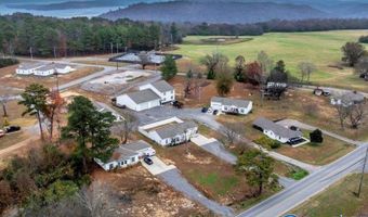 7570 Hustleville Rd, Albertville, AL 35951