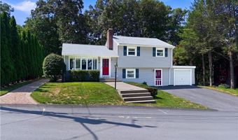 33 Shirley Dr, Cumberland, RI 02864
